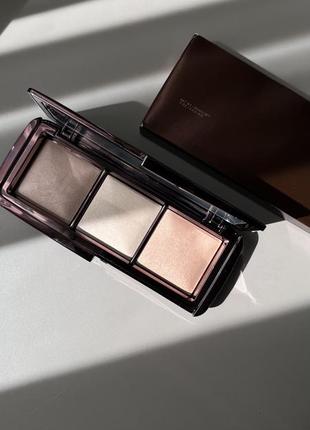 Hourglass ambient palette