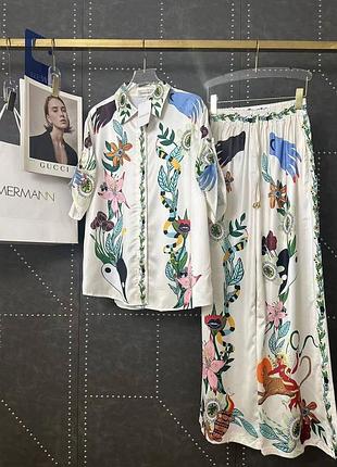 Летний костюм в стиле zimmermann