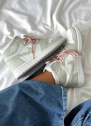 Женские кроссовки nike retro 1 high og"seafoam green" (+ носки в комплектации)