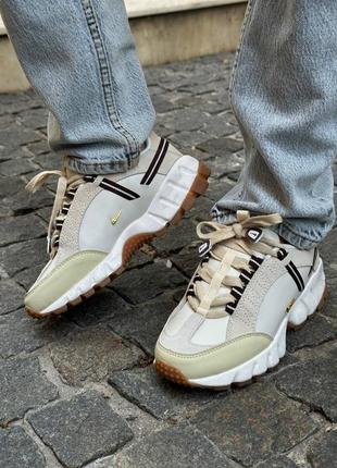 Jacquemus x nike air humara beige