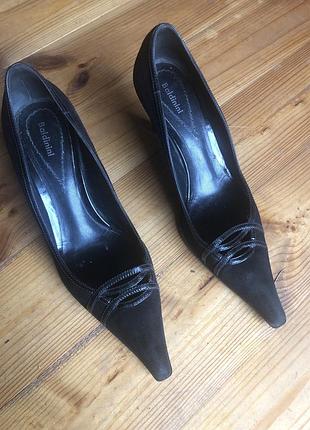 Туфли baldinini замшевые на каблуке