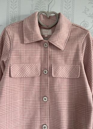 Стильна куртка-сорочка у клітинку next рожевий білий8 фото