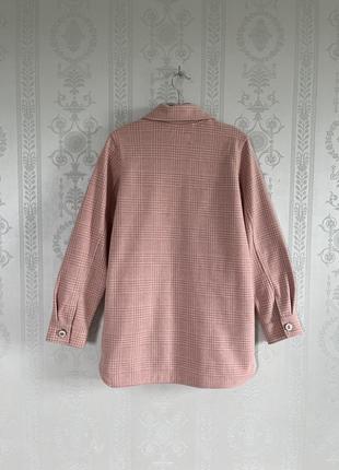 Стильна куртка-сорочка у клітинку next рожевий білий5 фото