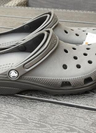 Новые фирменные crocs кроксы р-р m10w12(на наш 42-42,5)оригинал. чёрные.