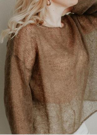 В наявності светр павутинка з італійського кідмохеру темна карамель
