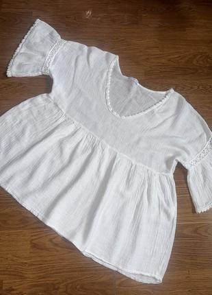 Блуза відрізна з мереживом