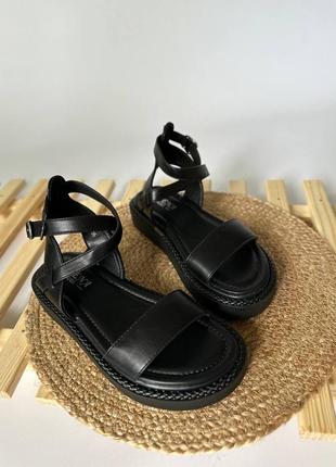 Босоніжки 🥰