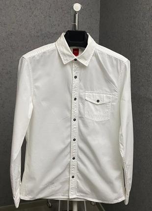 Белая рубашка от бренда s.oliver