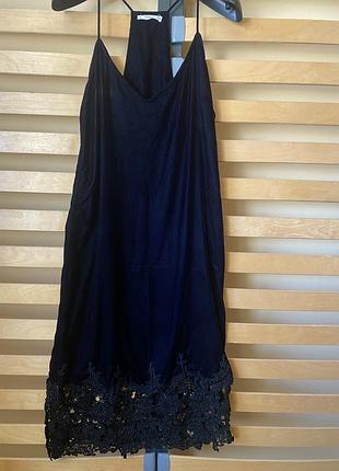 Платье бархатное открытое