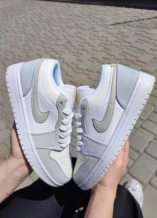 Жіночі кросівки nike air jordan 1 low paris premium