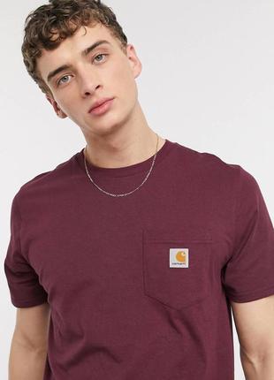 Розпродаж carhatt wip ® pocket t-shirts in burgundy оригінал футболка свіжих колекцій