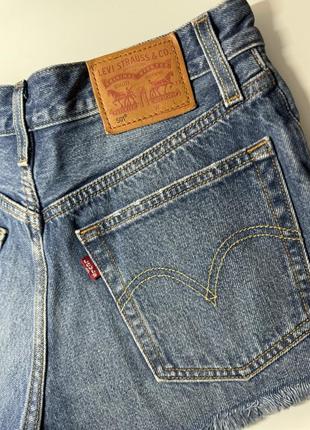 Джинсові шорти з потертостями рваностями levis джинсовые шорты левис10 фото