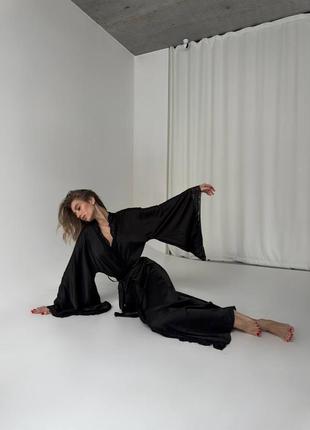 Халат шовковий з широкими рукавами на поясі кружевний мереживний довгий