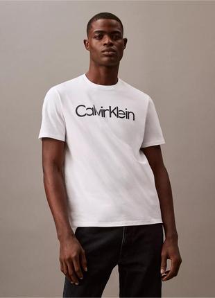 Футболка calvin klein, колір білий😍