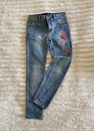 Джинси фірмові 5-6 років