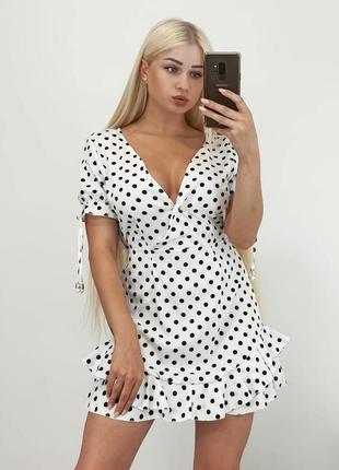 Плаття в горох