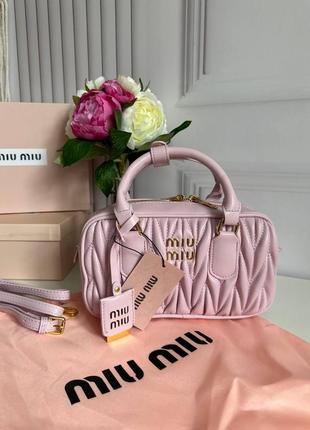 Жіноча сумка в стилі miumiu pink premium.
