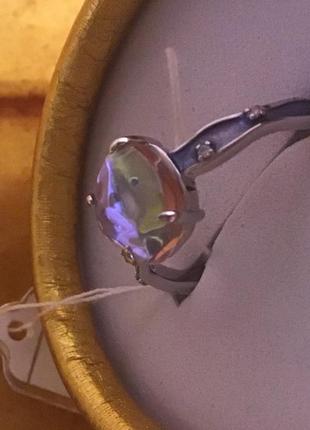 Серебряное кольцо с кристалом аврора размер 174 фото