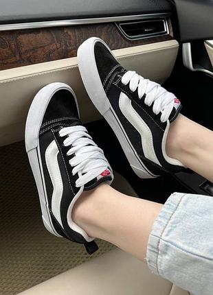 Vans knu skool black white