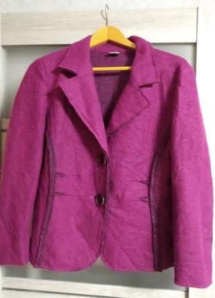 Молний пиджак малиновый 44