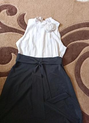 Платье нарядное