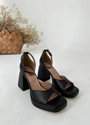 Женские кожаные босоножки, черные на каблуке, на квадратном каблуке из натуральной премиум кожи.2 фото