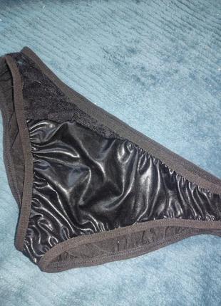 Латексные виниловые трусики под кожу с кружевом