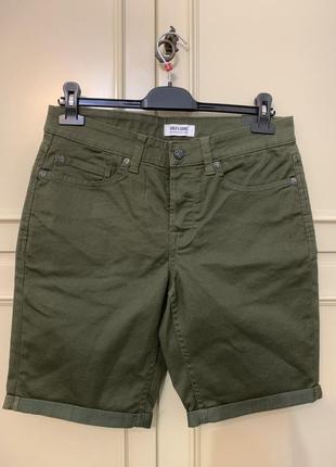 Стильні шорти з італії