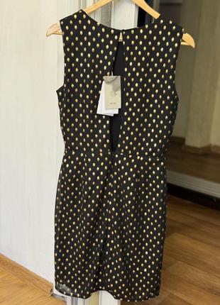 Платье с открытой спиной