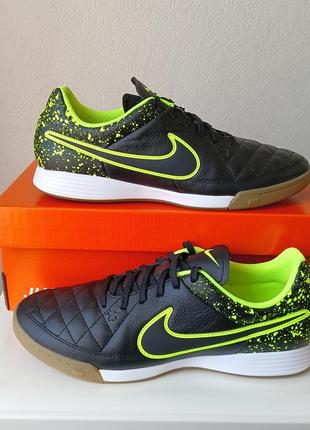 Футзалки 42-41 nike tiempo genio