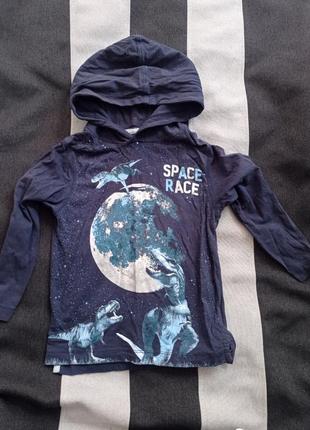 Футболка з довгим рукавом та капюшоном