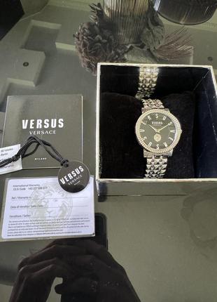 Годинник versus versace