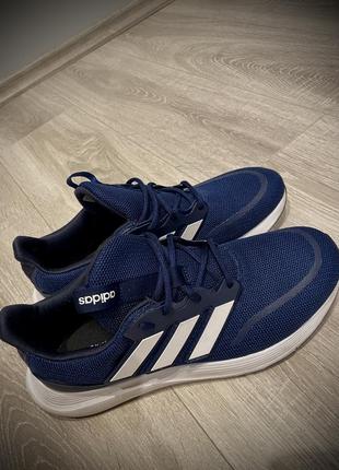 Кросівки adidas - оригінал.