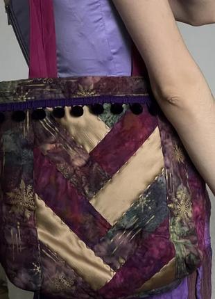 Цветная колоритная сумочка в этно винтажном стиле с бомбонами