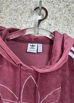 Укороченное велюровое худи6 фото