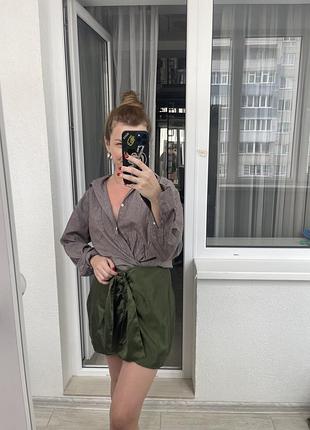 Сатиновая мини юбка хаки