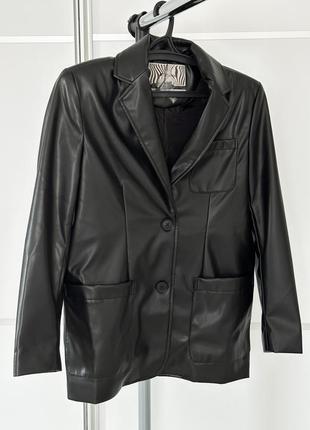 Куртка женская пиджак под кожу черный трендовый fb sister