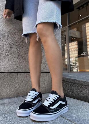 Кроссовки в стиле vans