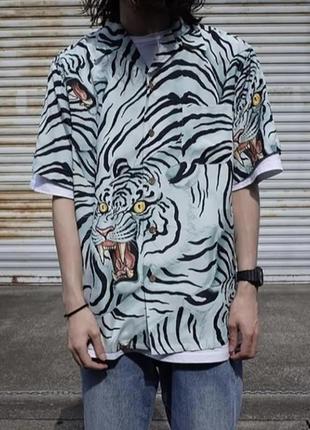 Рубашка с тиграми
