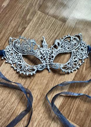 Маска для обличчя