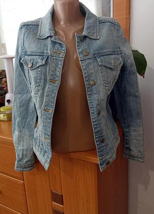 Джинсовая куртка женская