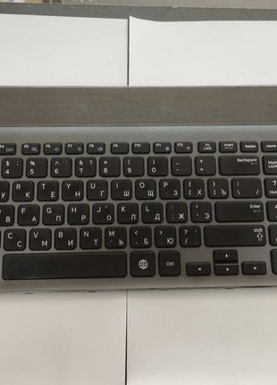 Средняя часть корпуса(с кнопкой и клавиатурой) для ноутбука samsung 350v np350v5c, ap0rs000810, 15.6 ", б / у