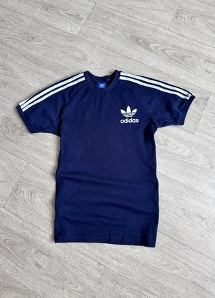 Футболка adidas