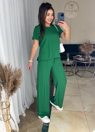 Топовий креповий жіночий костюм футболка і широкі штани вільного крою базовий комплект жатка