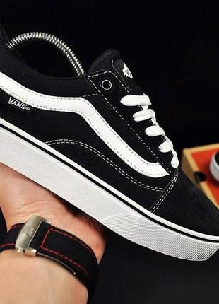 Жіночі кросівки vans old skool black & white2 фото