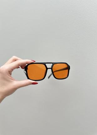 Солнцезащитные очки из оранжевый с черным