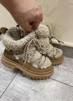 Дитячі чобітки zara