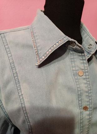 Рубашка джинсова