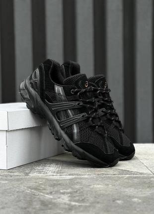 Кросівки asics