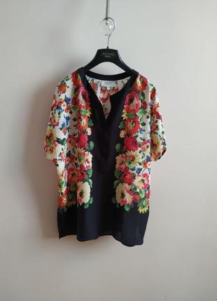 Дизайнерская блуза с цветочным принтом3 фото